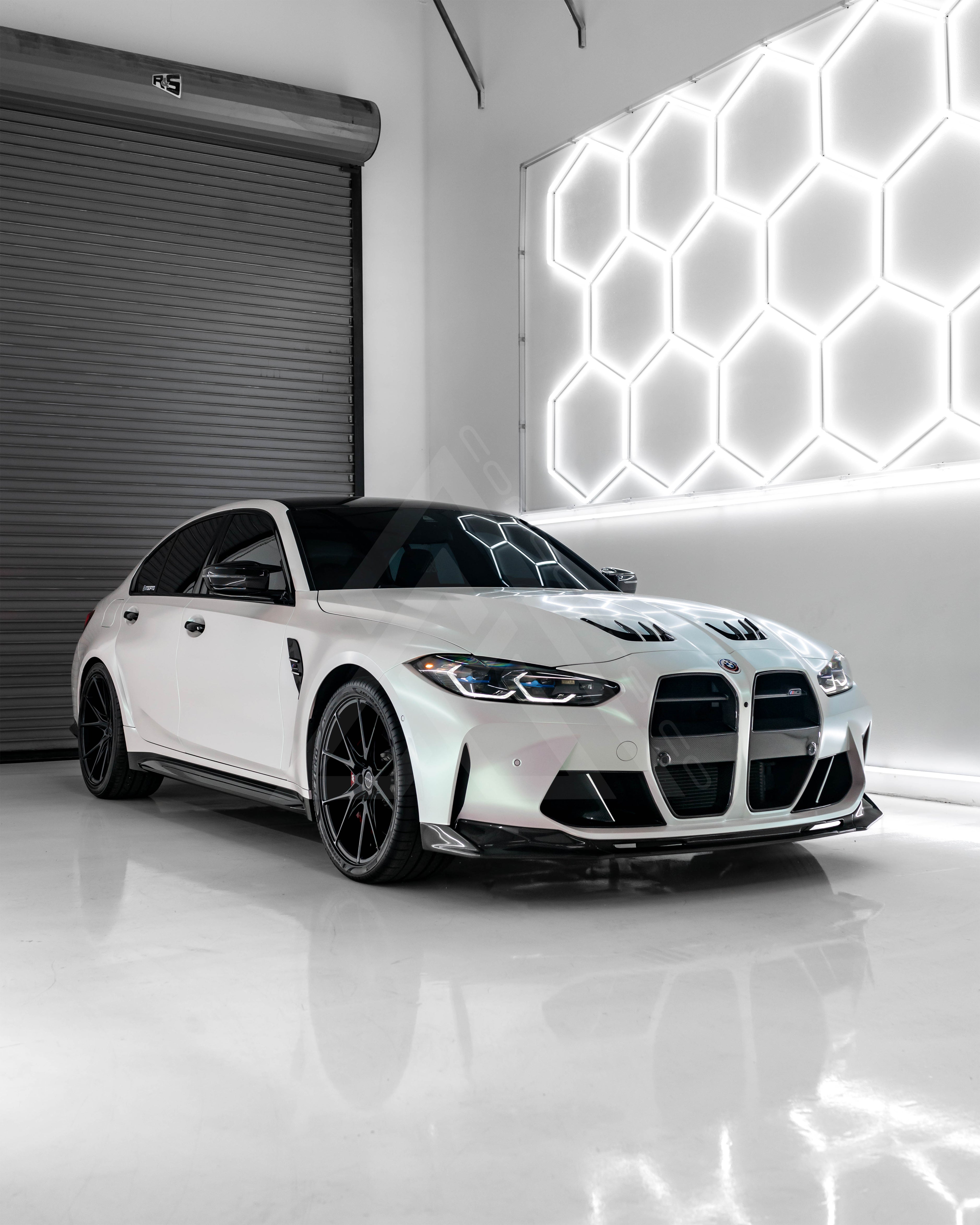 V Style Dry Carbon Fiber Grill – BMW G80 M3 / G82 G83 M4 | Eterna Motorworks