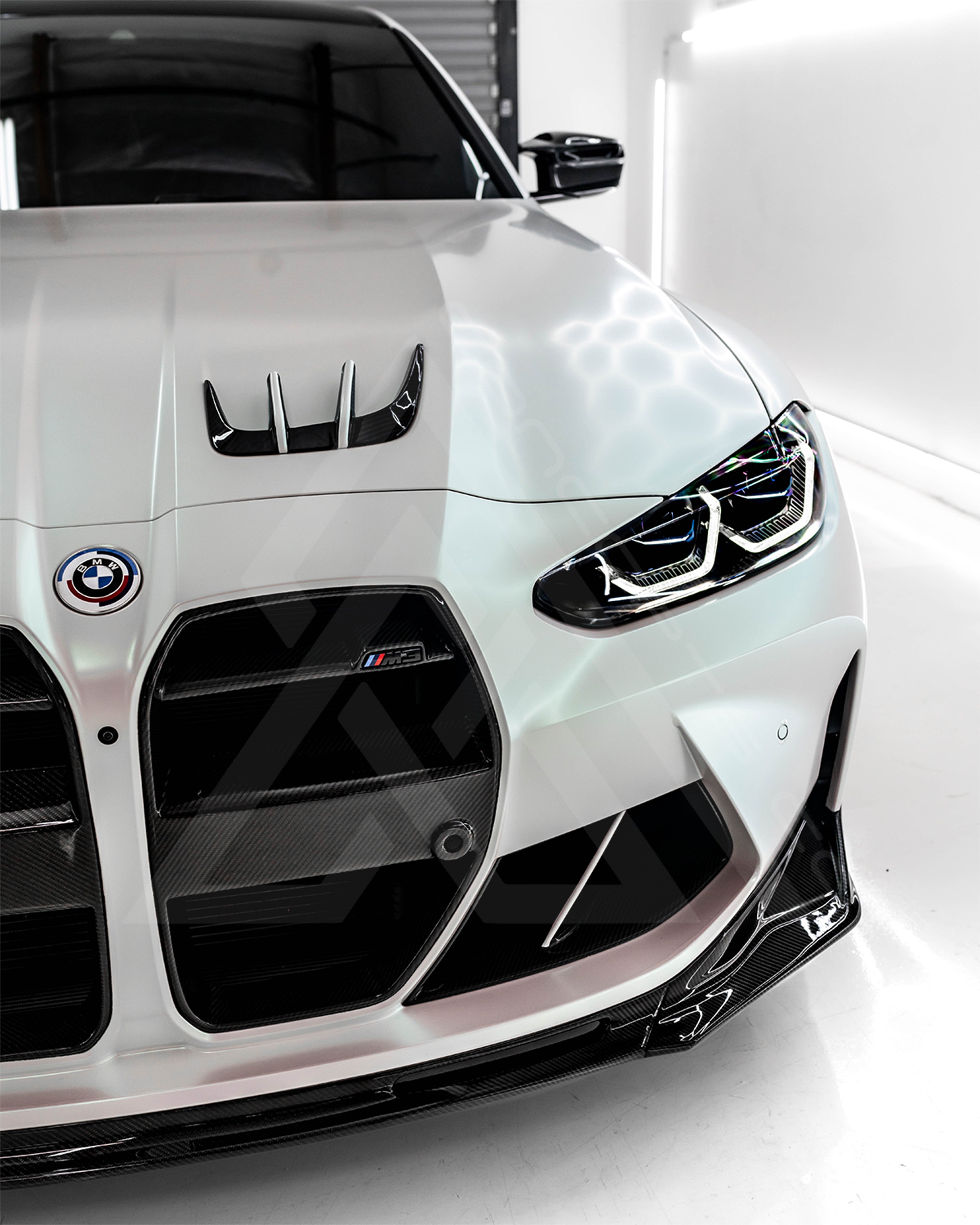 V Style Dry Carbon Fiber Grill – BMW G80 M3 / G82 G83 M4 | Eterna Motorworks