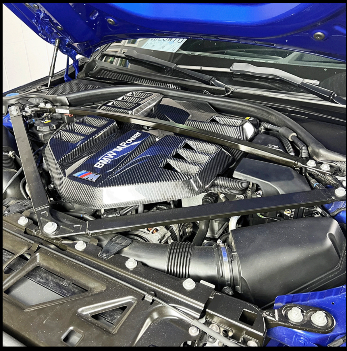 Dry Carbon Fiber Engine Bay Cover – BMW G80 M3 / G82 M4 / G87 M2 | Eterna Motorworks