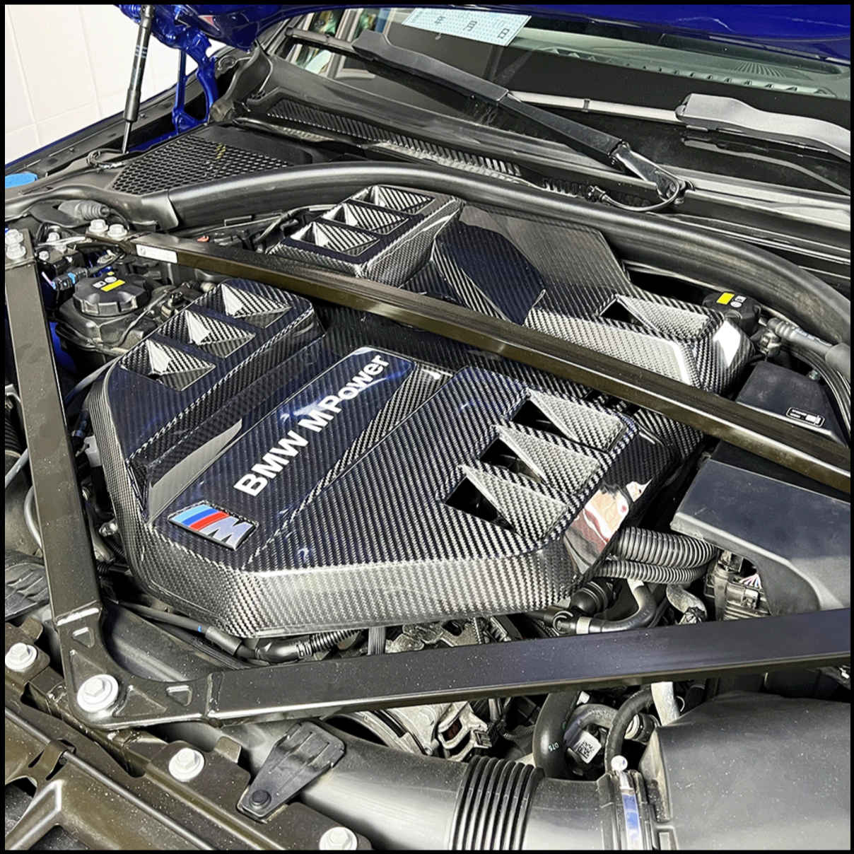 Dry Carbon Fiber Engine Bay Cover – BMW G80 M3 / G82 M4 / G87 M2 | Eterna Motorworks