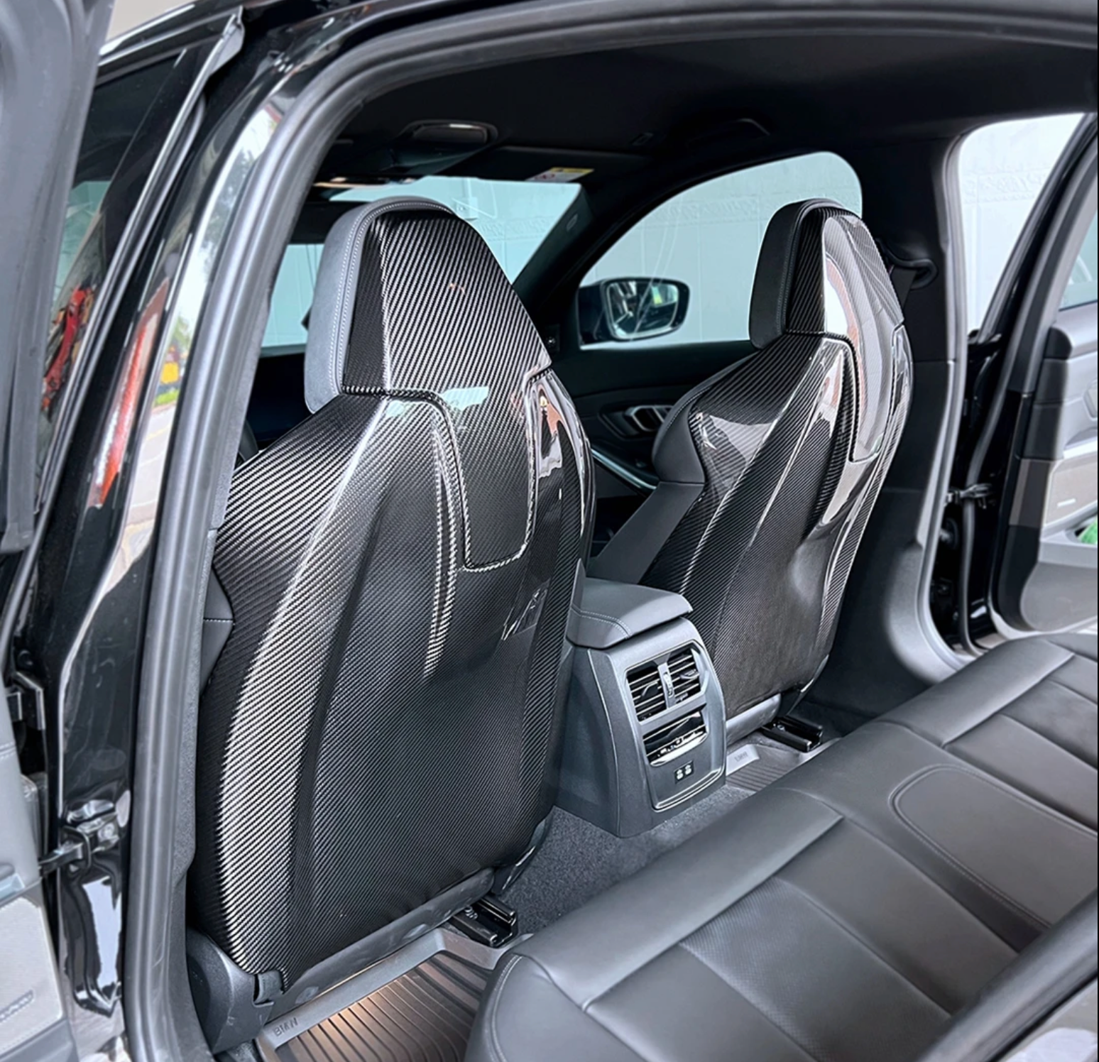 Dry Carbon Fiber Full Seat Backs – BMW G80 M3 / G82 M4 | Eterna Motorworks